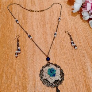 Handcrafted Sweet Tiny Metal Angel Wing Charm Crochet flower Necklace Set